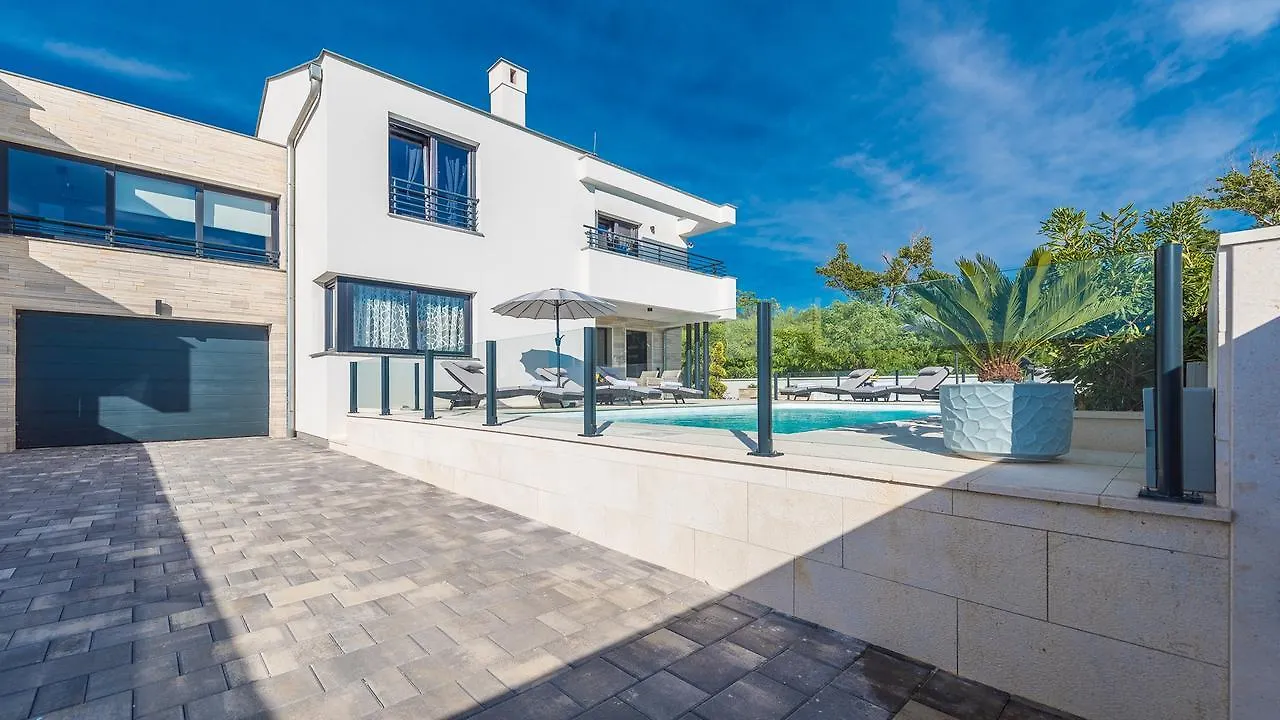 Villa Ana,Luxury Wellness Villa With Heated Pool And Jacuzzi Privlaka  Croatia