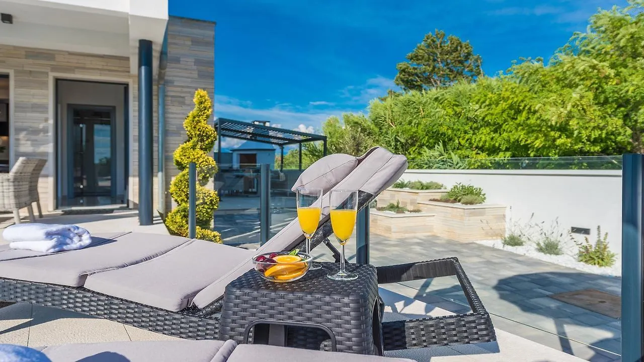 Villa Ana,Luxury Wellness Villa With Heated Pool And Jacuzzi Privlaka  Croatia